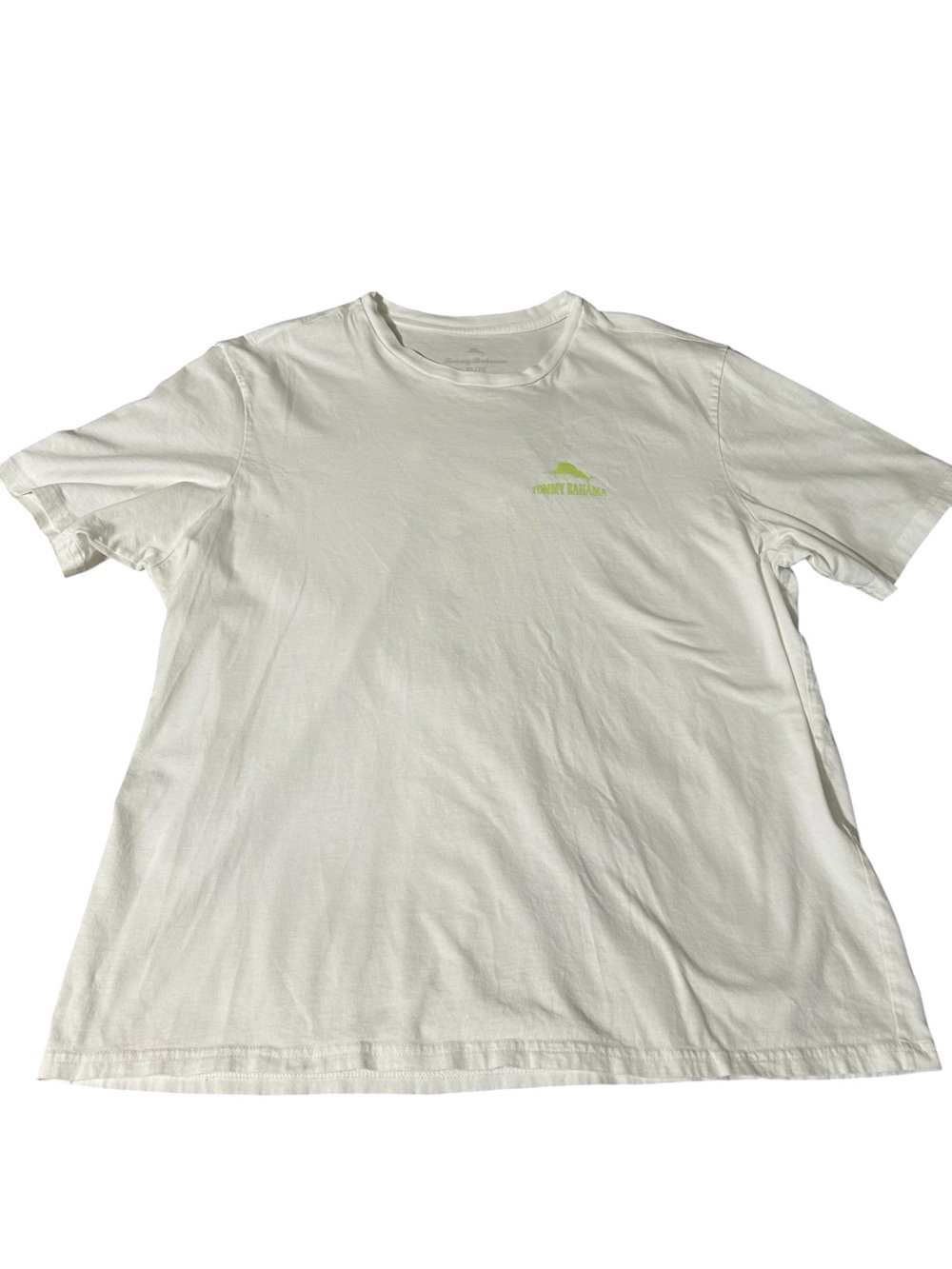 Tommy Bahama Tennis
Anyone? Pineapple
Graphic Tee
Medium - Picture 5 of 10